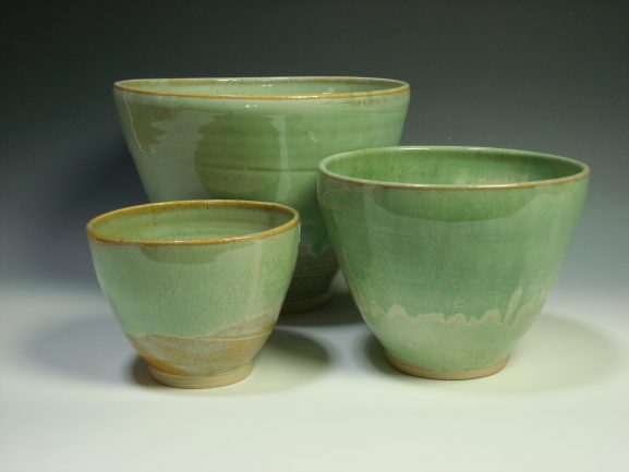 Green ceramic nestling bowls