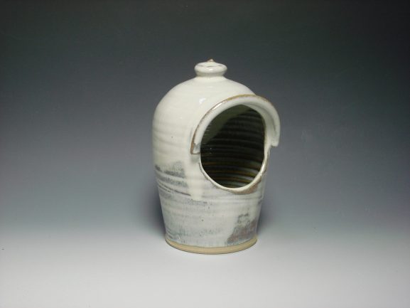 Ceramic salt pot - white colour